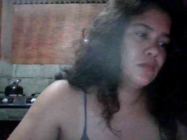 LovelyShaxxx3 webcam