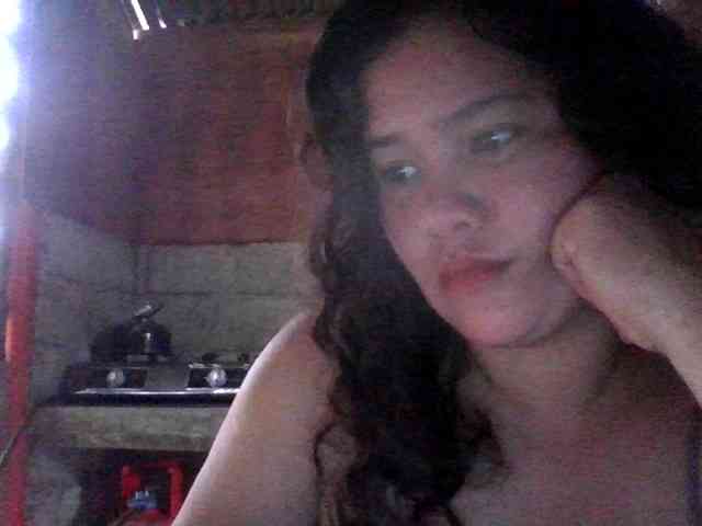 LovelyShaxxx3 webcam