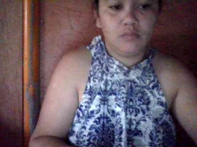 LovelyShaxxx3 webcam