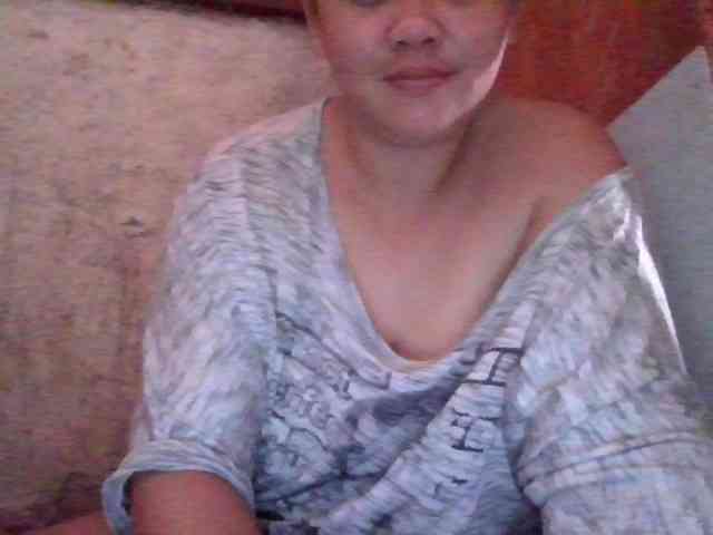 LovelyShaxxx3 webcam