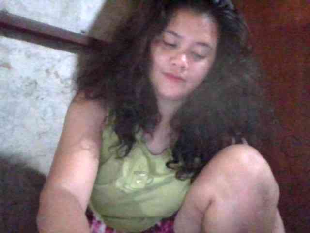 LovelyShaxxx3 webcam