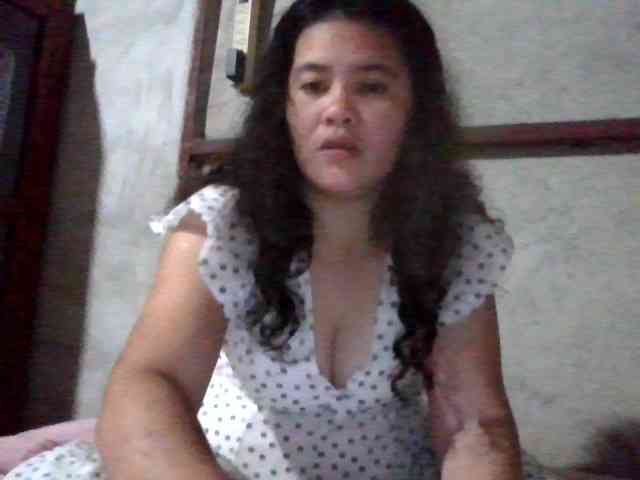 LovelyShaxxx3 webcam