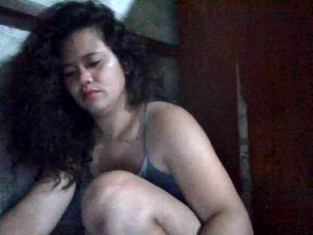 LovelyShaxxx3 webcam