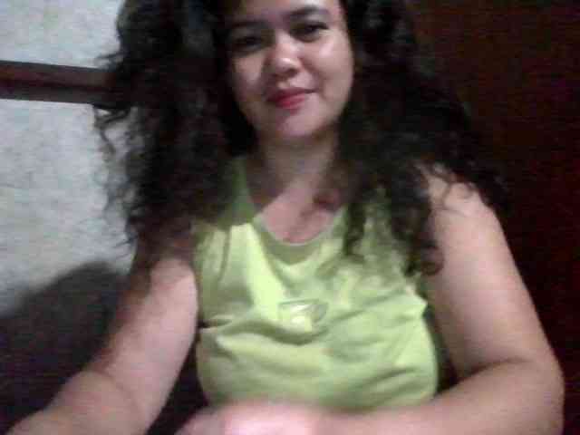 LovelyShaxxx3 webcam