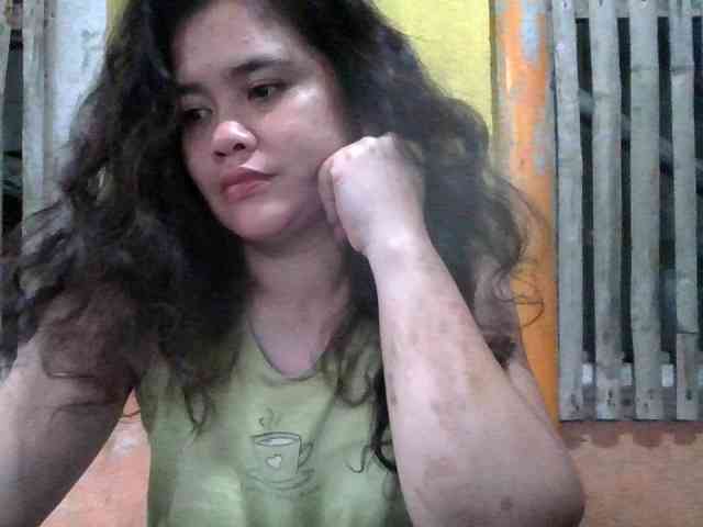 LovelyShaxxx3 webcam