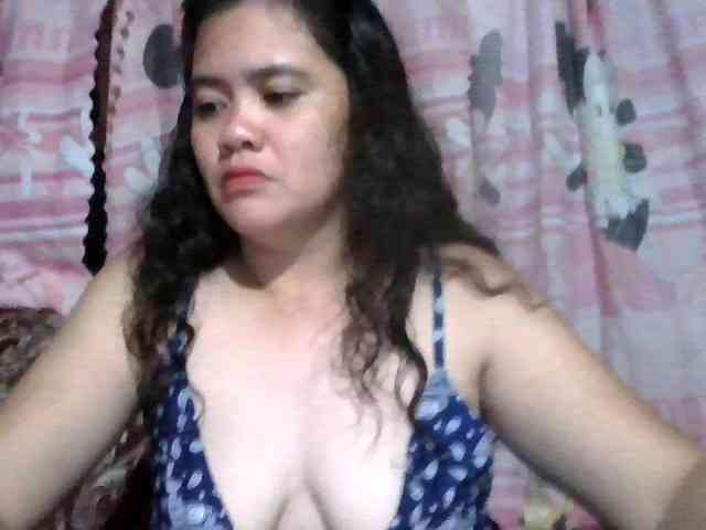 LovelyShaxxx3 webcam