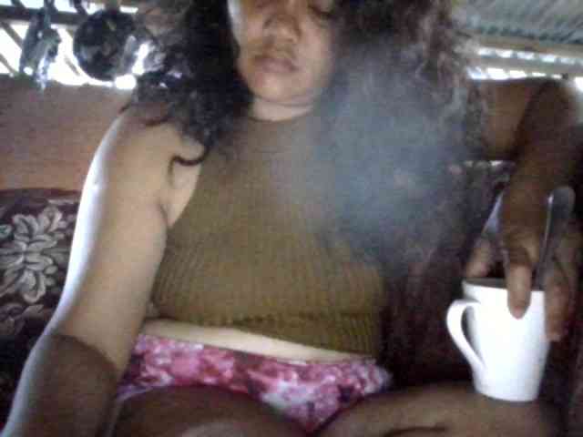 LovelyShaxxx3 webcam