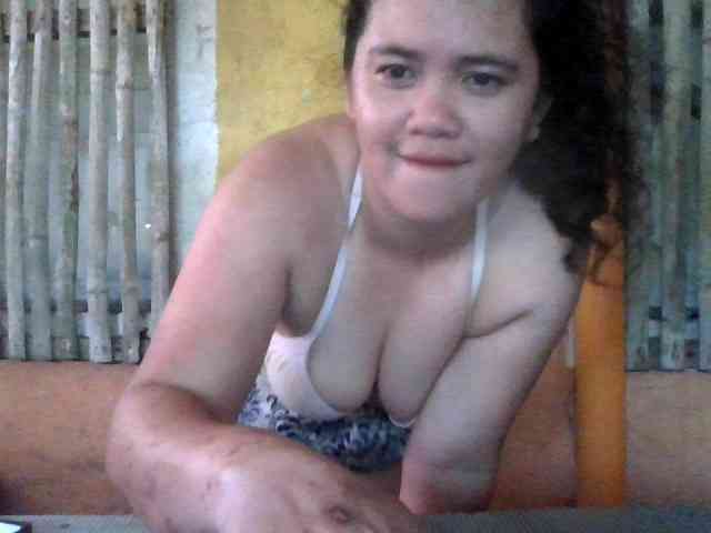 LovelyShaxxx3 webcam