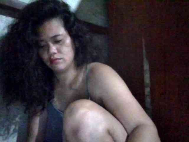 LovelyShaxxx3 webcam