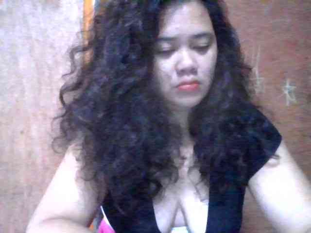 LovelyShaxxx3 webcam