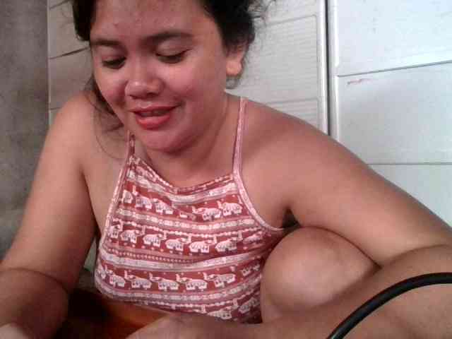 LovelyShaxxx3 webcam