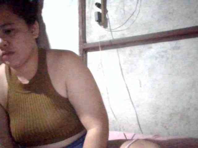 LovelyShaxxx3 webcam