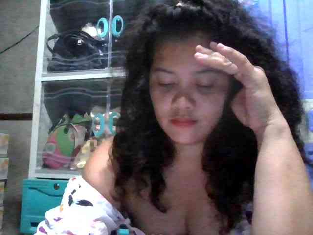 LovelyShaxxx3 webcam
