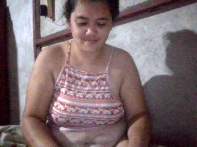 LovelyShaxxx3 webcam