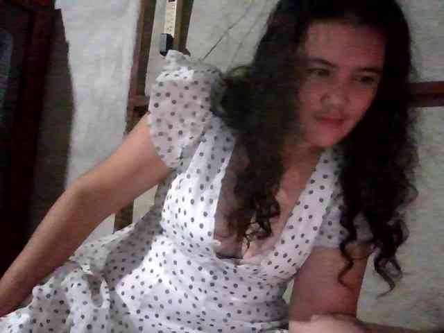 LovelyShaxxx3 webcam