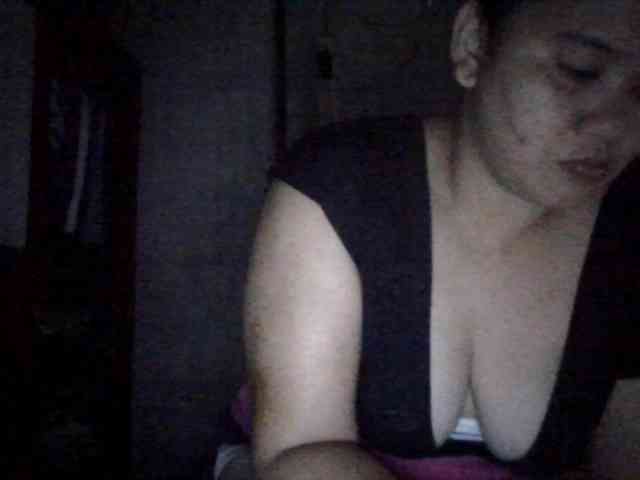 LovelyShaxxx3 webcam