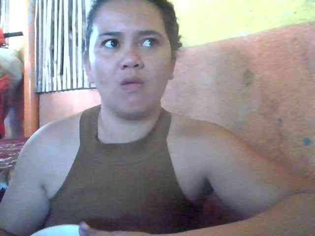 LovelyShaxxx3 webcam