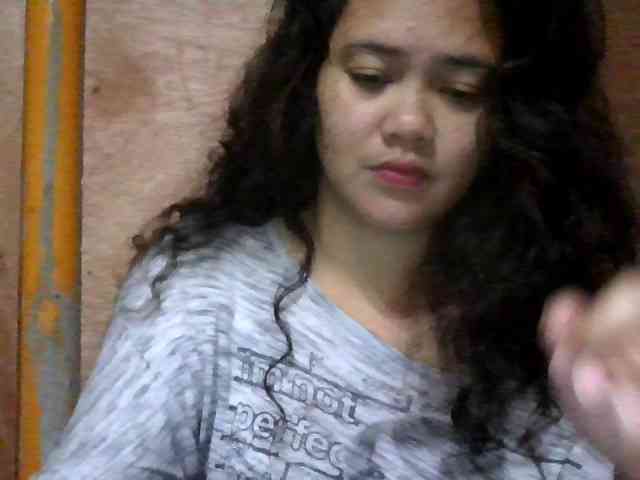 LovelyShaxxx3 webcam