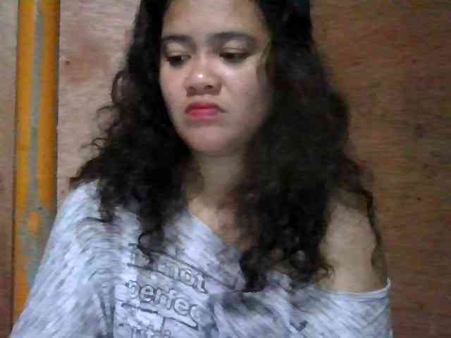 LovelyShaxxx3 webcam