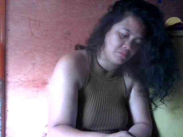 LovelyShaxxx3 webcam