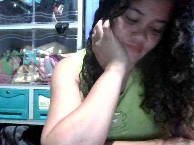 LovelyShaxxx3 webcam
