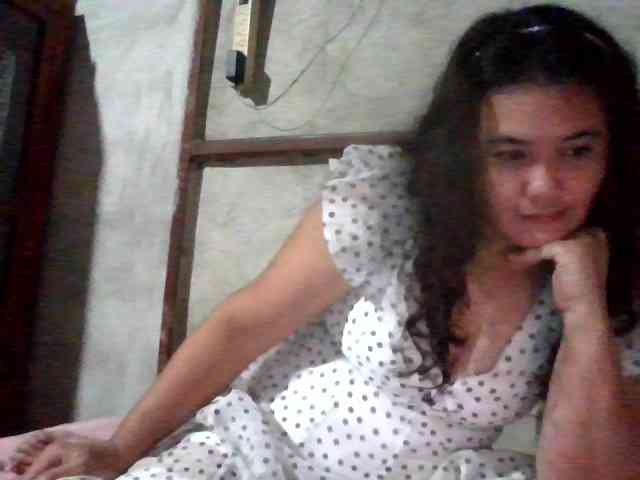 LovelyShaxxx3 webcam