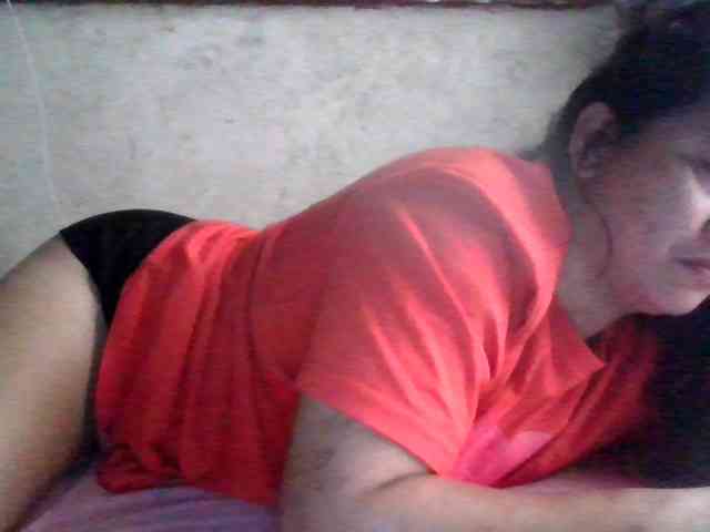 LovelyShaxxx3 webcam