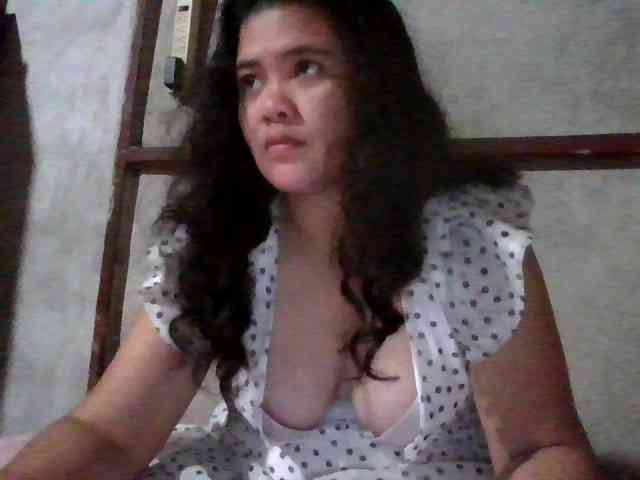 LovelyShaxxx3 webcam