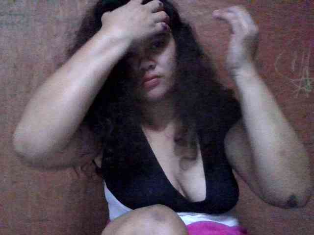 LovelyShaxxx3 webcam