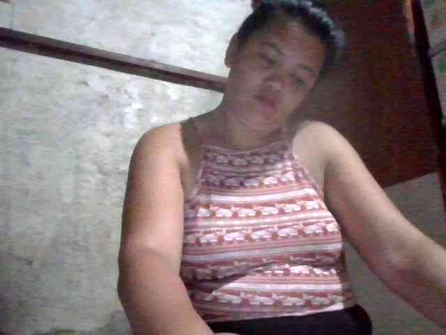 LovelyShaxxx3 Live Webcam on BongaCams