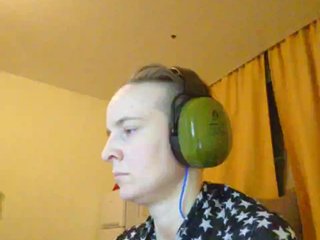 Magretta_Dering Porn Show