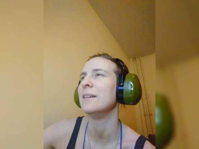 MagrettaXX's BongaCams show and profile
