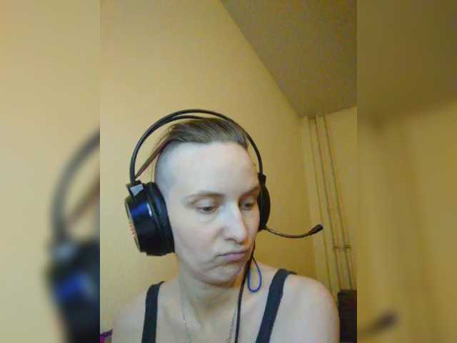 MagrettaXX's BongaCams show and profile