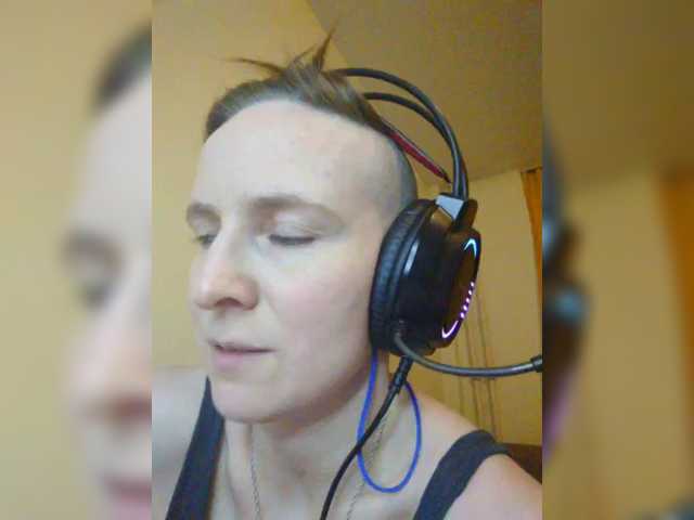 MagrettaXX's BongaCams show and profile