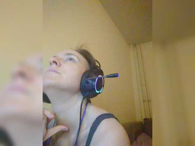 MagrettaXX's BongaCams show and profile