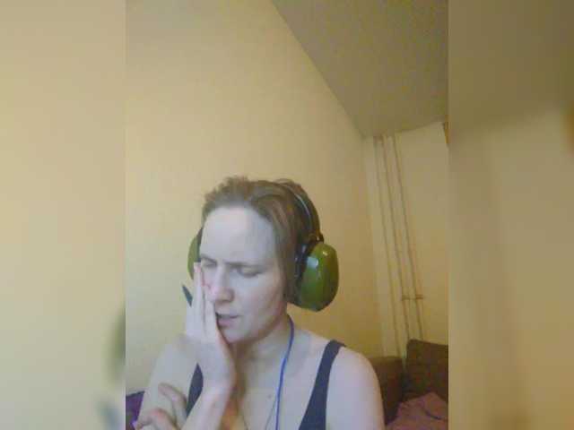 MagrettaXX's BongaCams show and profile