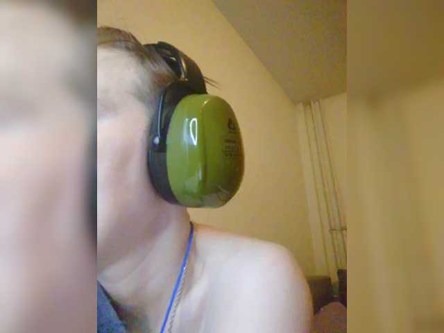 MagrettaXX's BongaCams show and profile