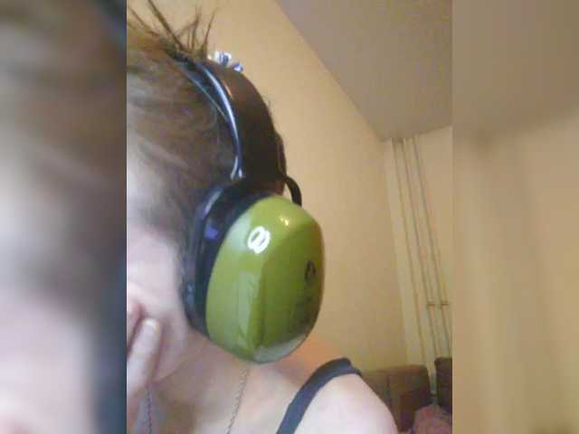 MagrettaXX's BongaCams show and profile