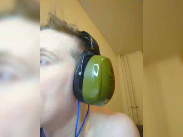 MagrettaXX's BongaCams show and profile