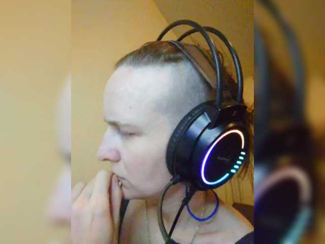 MagrettaXX's BongaCams show and profile