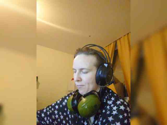 Magretta_Dering webcam