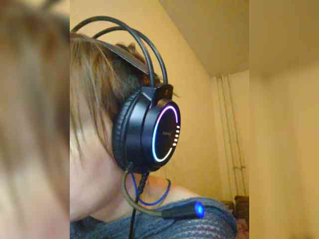 MagrettaXX Live Webcam on BongaCams