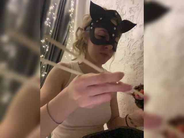 Lady-meow Live Webcam on BongaCams
