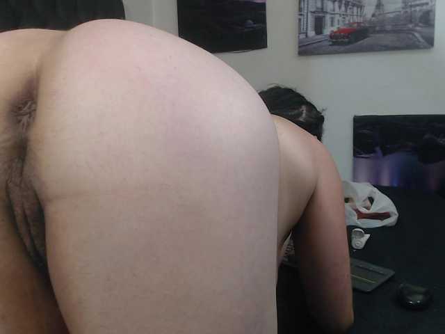 lisacarson's BongaCams show and profile