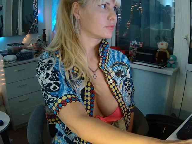 YayaTwist webcam