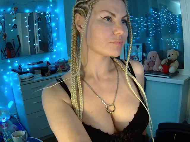 YayaTwist webcam