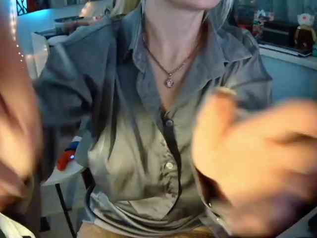 YayaTwist webcam