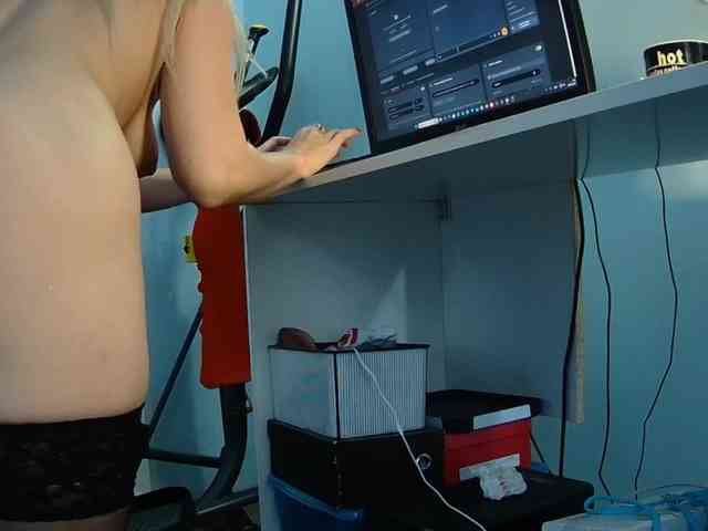 video chatroom GlamourAsmr