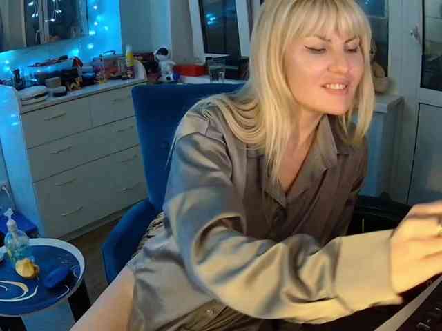 YayaTwist webcam