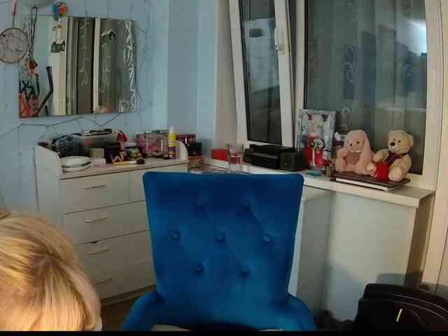 YayaTwist webcam